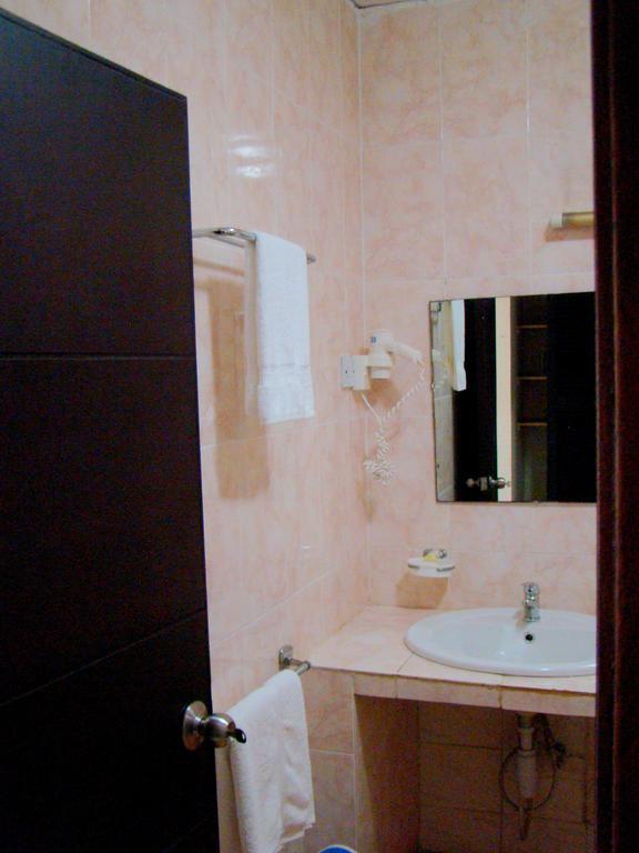Lungi Airport Hotels Tulun Zimmer foto